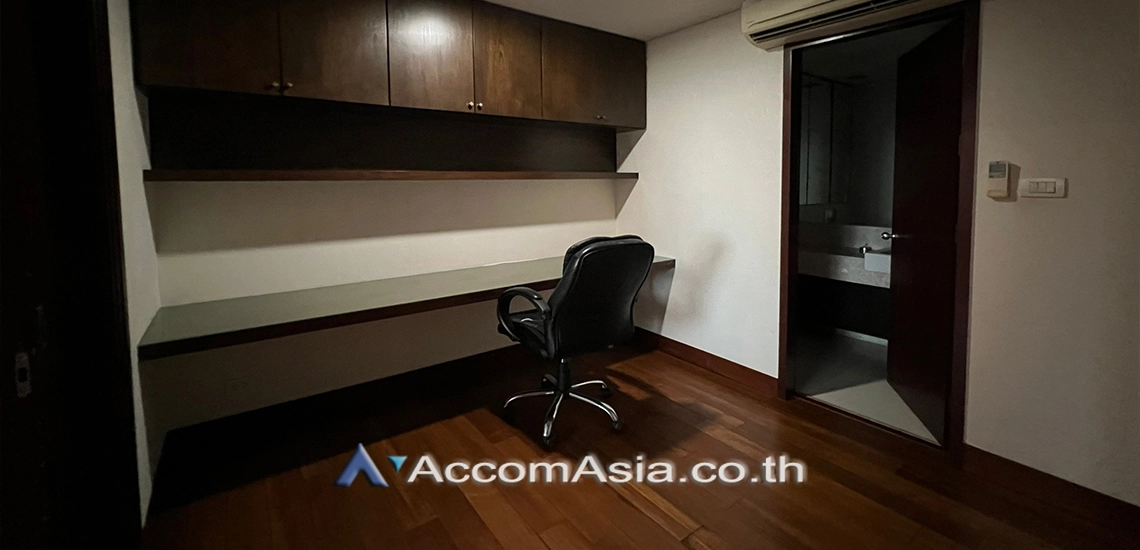 21  3 br Condominium For Rent in Ploenchit ,Bangkok BTS Chitlom at The Park Chidlom AA17468