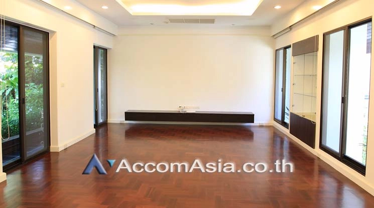 5  7 br House for rent and sale in Sathorn ,Bangkok MRT Lumphini AA17483