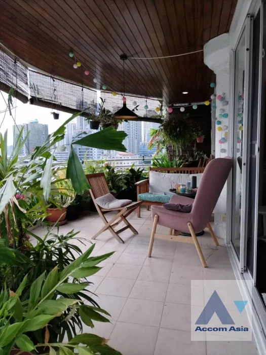 Big Balcony, Pet friendly |  3 Bedrooms  Apartment For Rent in Sukhumvit, Bangkok  near BTS Thong Lo (AA17498)