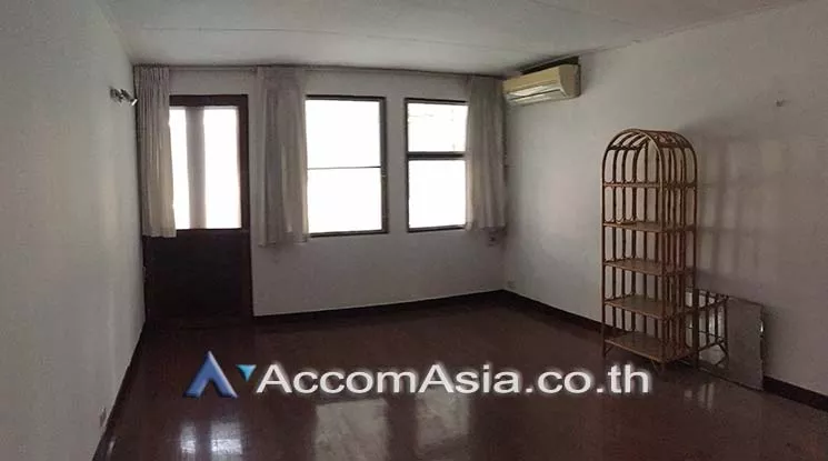 5  2 br Apartment For Rent in Sathorn ,Bangkok BTS Chong Nonsi at Pool and Greenery AA17503