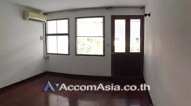 6  2 br Apartment For Rent in Sathorn ,Bangkok BTS Chong Nonsi at Pool and Greenery AA17503