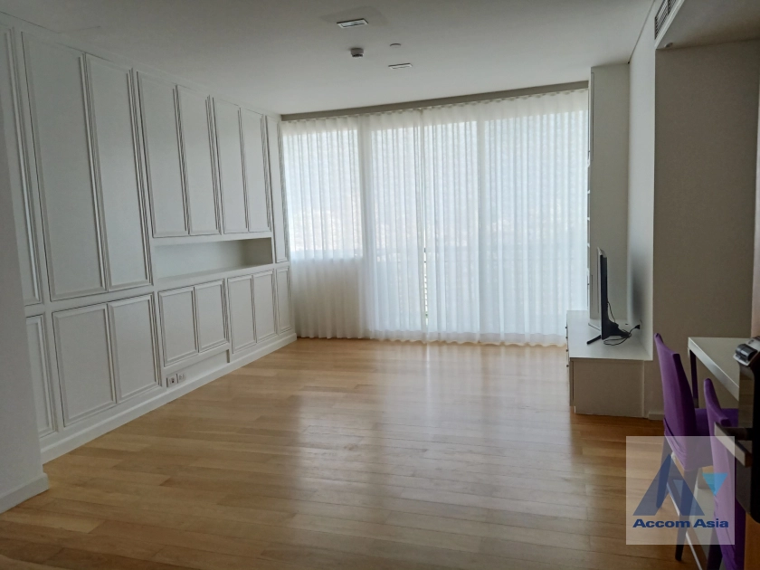 unit 3 Bedrooms  Condominium For Rent & Sale in Sukhumvit, Bangkok  near BTS Asok - MRT Sukhumvit (AA17526)