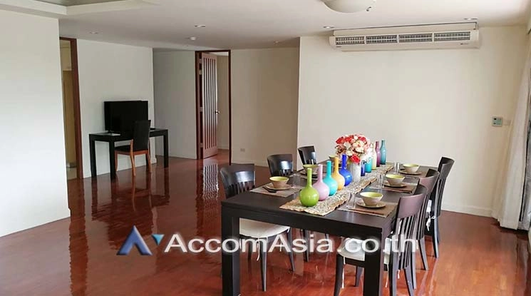 unitPet friendly |  3 Bedrooms  Apartment For Rent & Sale in Silom, Bangkok  near BTS Surasak (AA17530)