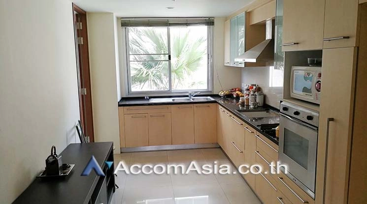 unitPet friendly |  3 Bedrooms  Apartment For Rent & Sale in Silom, Bangkok  near BTS Surasak (AA17530)