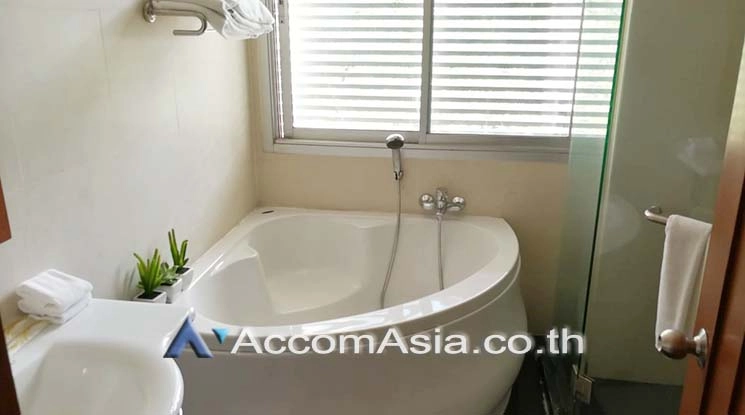 9  3 br Apartment for rent and sale in Silom ,Bangkok BTS Surasak at High-end Low Rise  AA17530