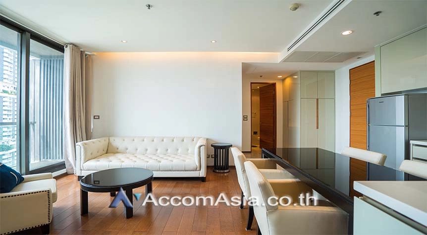 unit 2 Bedrooms  Condominium For Rent in Sukhumvit, Bangkok  near BTS Phrom Phong (AA17556)