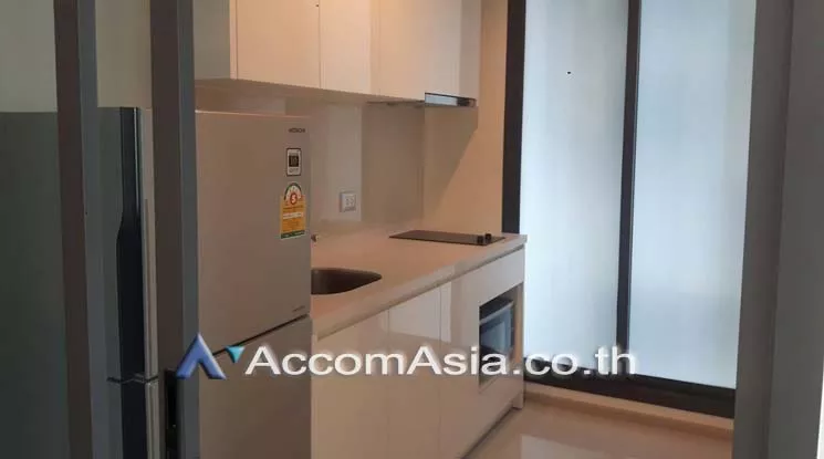 unit 2 Bedrooms  Condominium For Rent in Sukhumvit, Bangkok  near BTS Phrom Phong - BTS Ekkamai (AA17573)