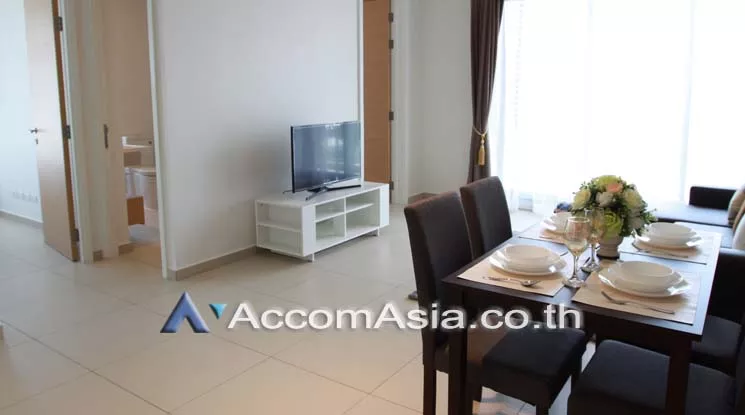 unit 2 Bedrooms  Condominium For Rent in Sukhumvit, Bangkok  near BTS Ekkamai (AA17603)