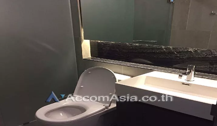 unit 1 Bedroom  Condominium For Rent in Sukhumvit, Bangkok  near BTS Phrom Phong (AA17612)
