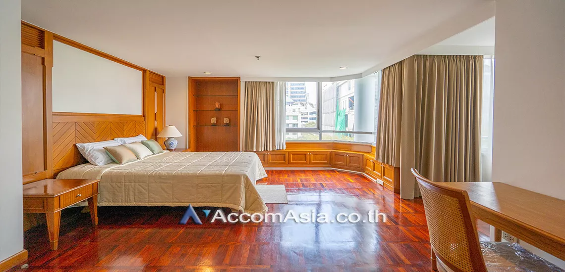 8  3 br Apartment For Rent in Sathorn ,Bangkok BTS Chong Nonsi at Thai Colonial Style AA17614