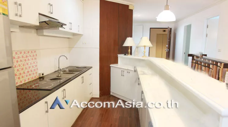 unit 2 Bedrooms  Condominium For Rent in Sukhumvit, Bangkok  near BTS Phrom Phong (AA17661)