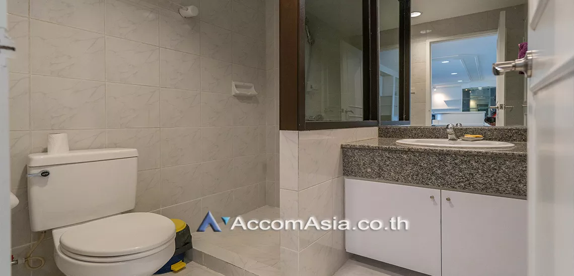 8  2 br Apartment For Rent in Sathorn ,Bangkok BTS Surasak at Good Location AA17665