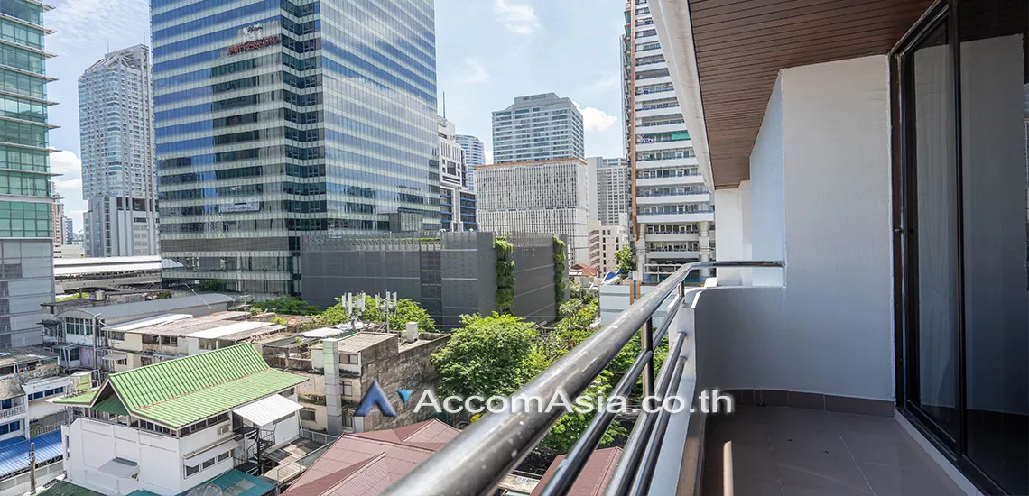 unitPet friendly |  2 Bedrooms  Apartment For Rent & Sale in Sathorn, Bangkok  near BTS Surasak (AA17665)