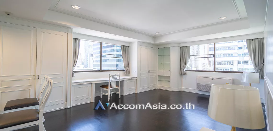 5  2 br Apartment for rent and sale in Sathorn ,Bangkok BTS Surasak at Good Location AA17665