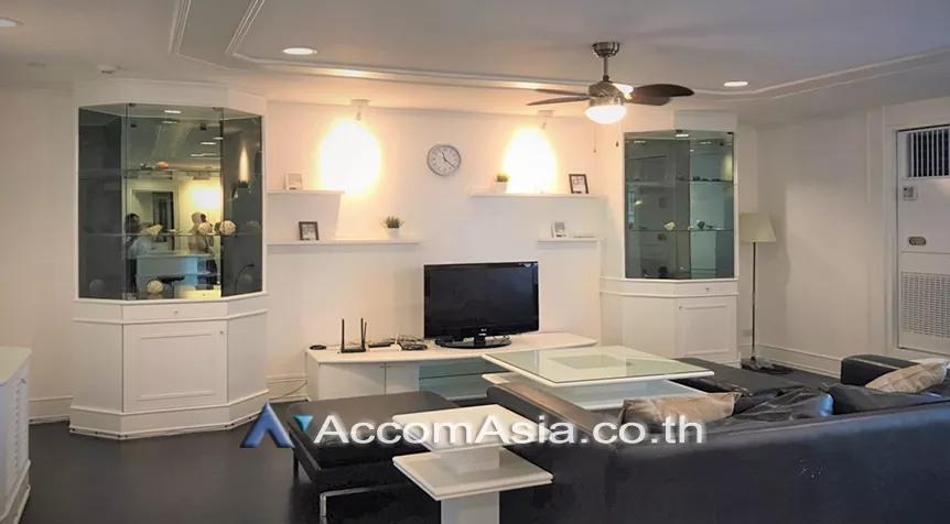  2  2 br Apartment For Rent in Sathorn ,Bangkok BTS Surasak at Good Location AA17666