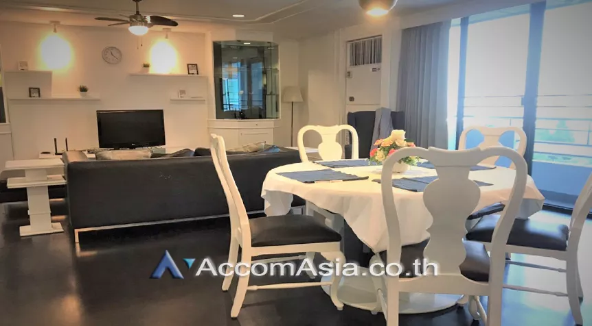 Pet friendly |  2 Bedrooms  Apartment For Rent in Sathorn, Bangkok  near BTS Surasak (AA17666)