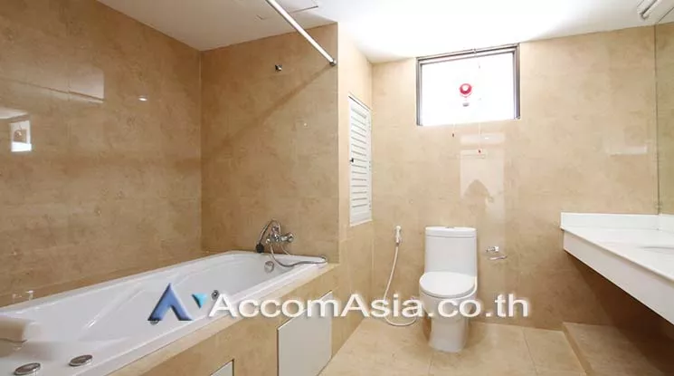 10  3 br Apartment For Rent in Sukhumvit ,Bangkok BTS Asok - MRT Sukhumvit at Convenience for your family AA17670