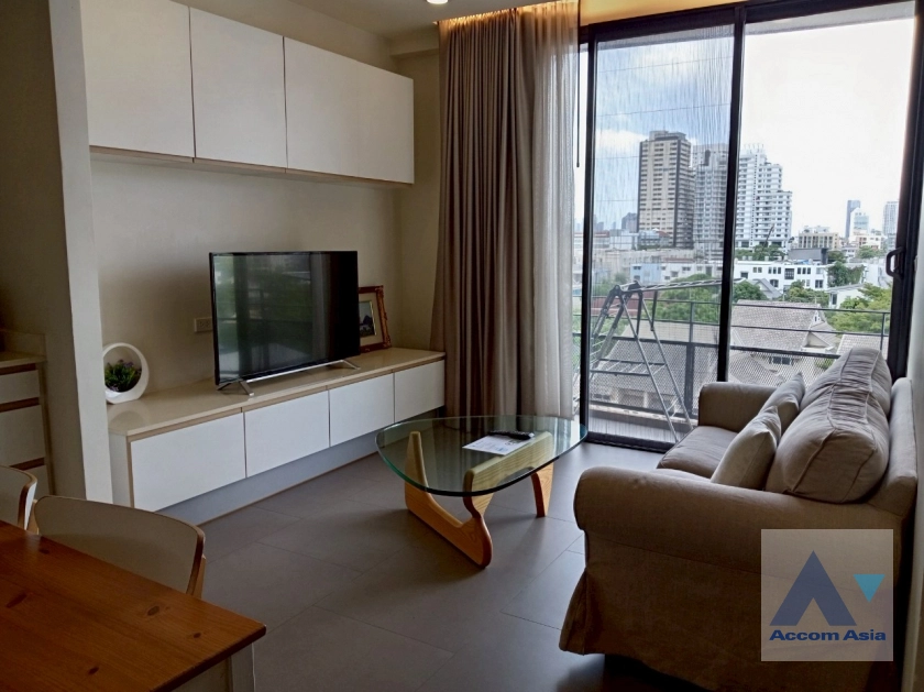 unitPet friendly |  2 Bedrooms  Apartment For Rent in Sukhumvit, Bangkok  near BTS Ekkamai (AA17700)