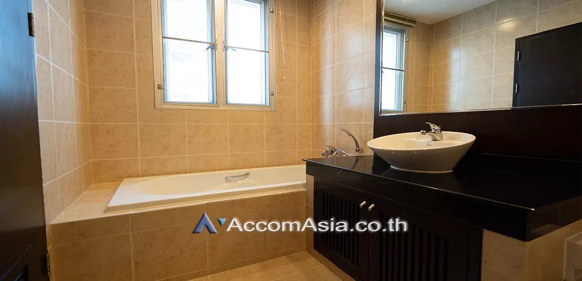 11  3 br Apartment For Rent in Sukhumvit ,Bangkok BTS Asok - MRT Sukhumvit at Elegant place for a Pet Friendly AA17704