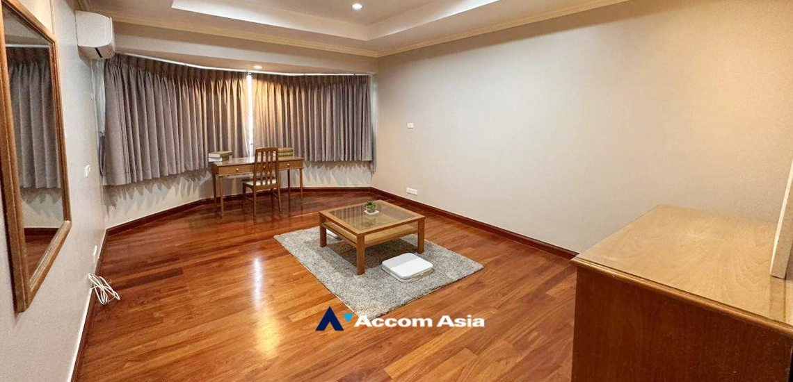 unit 2 Bedrooms  Condominium For Rent in Sukhumvit, Bangkok  near BTS Phrom Phong (AA17726)