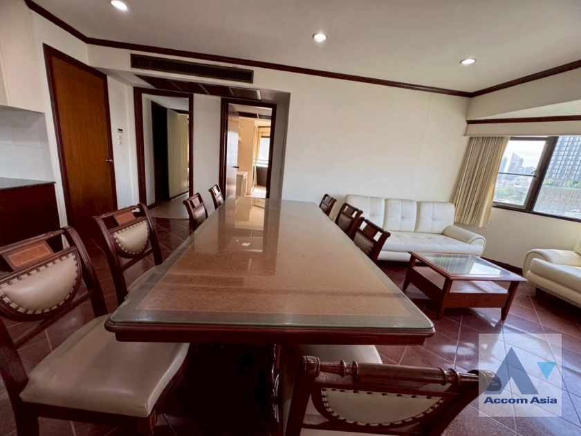 unit 2 Bedrooms  Condominium For Rent in Sukhumvit, Bangkok  near BTS Phrom Phong (AA17730)