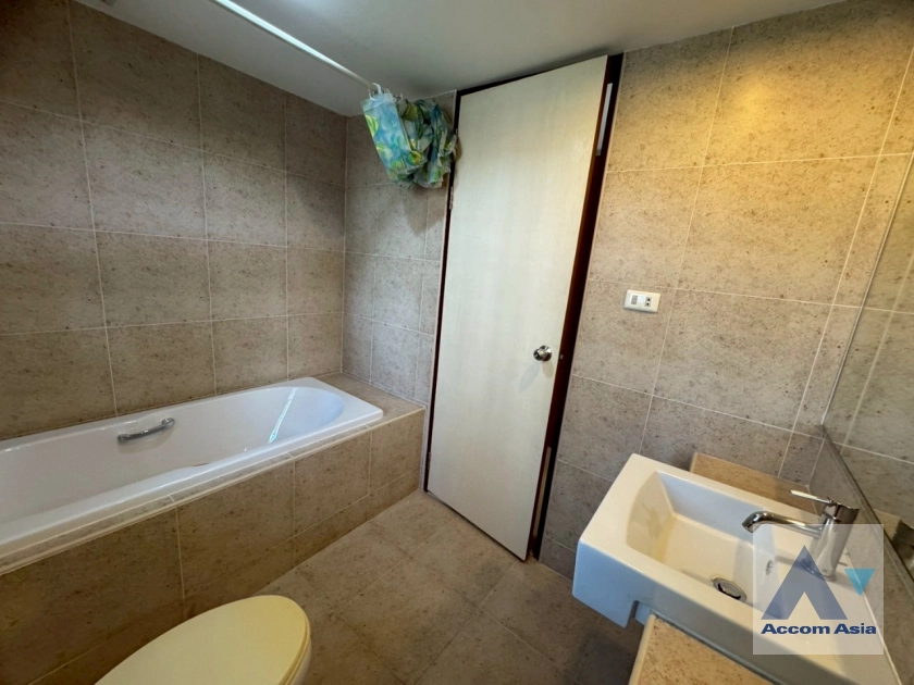 22  2 br Condominium For Rent in Sukhumvit ,Bangkok BTS Phrom Phong at Baan Suan Petch AA17730