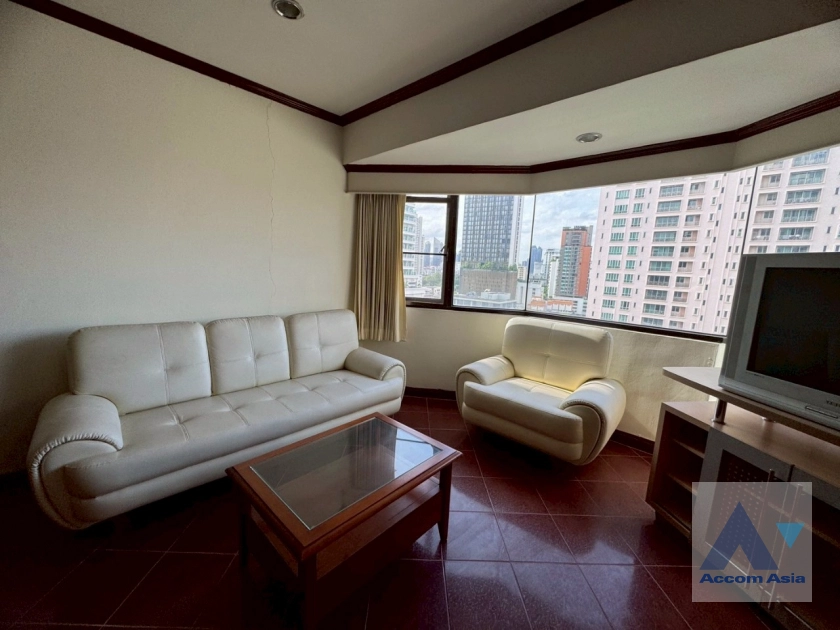  Baan Suan Petch Condominium  2 Bedroom for Rent BTS Phrom Phong in Sukhumvit Bangkok