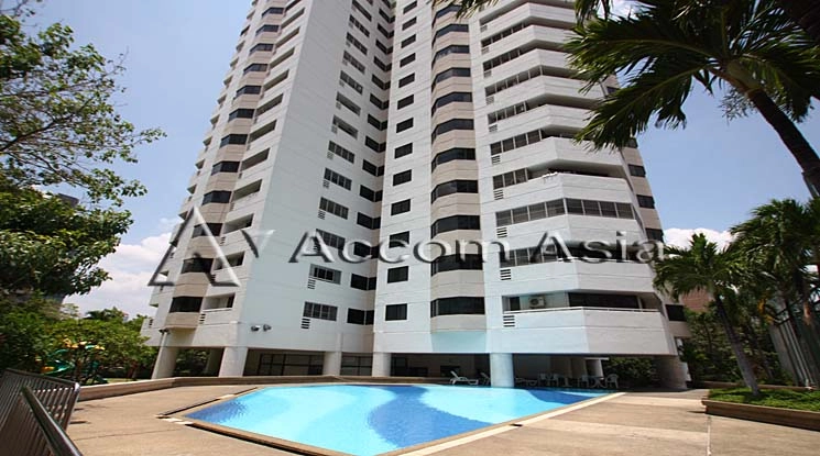  Baan Suan Petch Condominium  2 Bedroom for Rent BTS Phrom Phong in Sukhumvit Bangkok