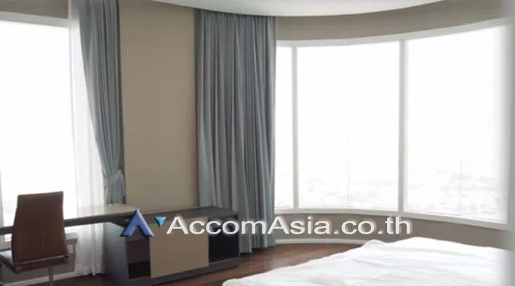 6  3 br Condominium for rent and sale in Charoenkrung ,Bangkok BTS Saphan Taksin at Menam Residences AA17739