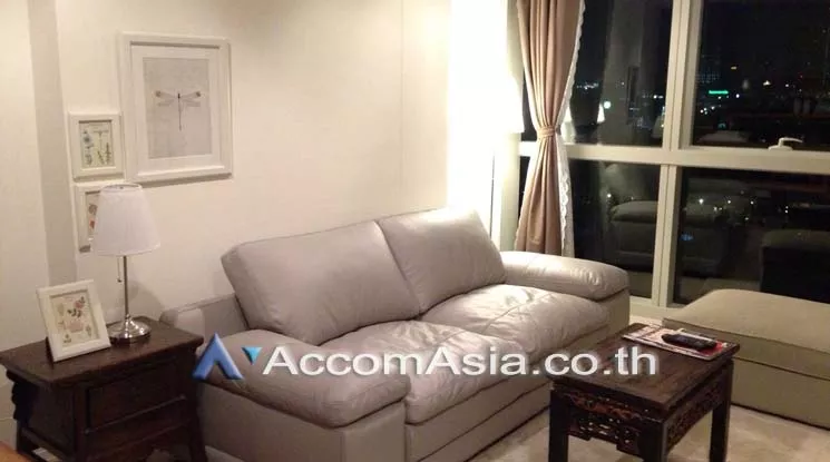  1 Bedroom  Condominium For Sale in Charoennakorn, Bangkok  near BTS Krung Thon Buri (AA17745)