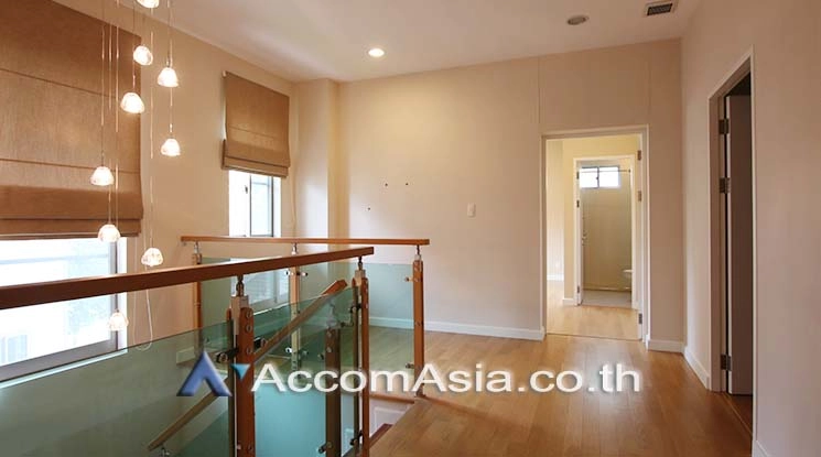 11  4 br House for rent and sale in Sukhumvit ,Bangkok BTS Phrom Phong AA17760