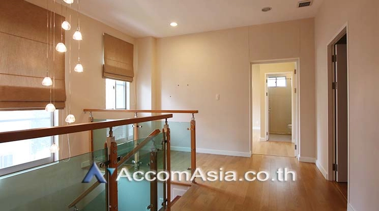 11  4 br House For Rent in sukhumvit ,Bangkok BTS Phrom Phong AA17760