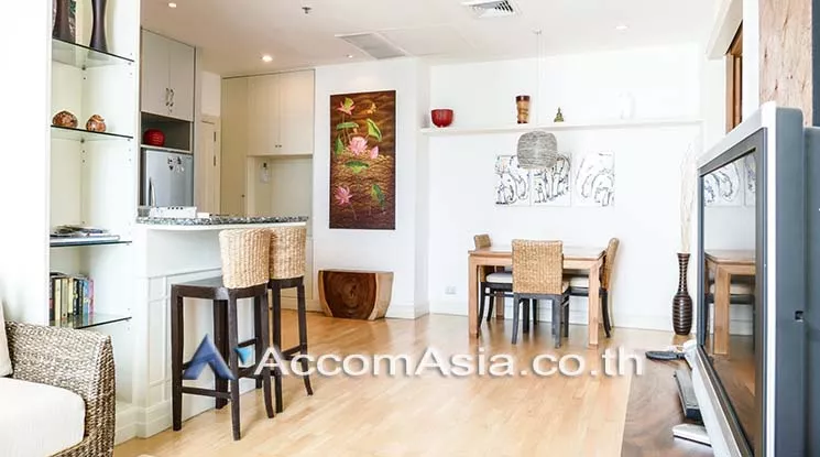 unit 1 Bedroom  Condominium For Sale in Charoen Nakhon, Bangkok  near BTS Krung Thon Buri (AA17779)