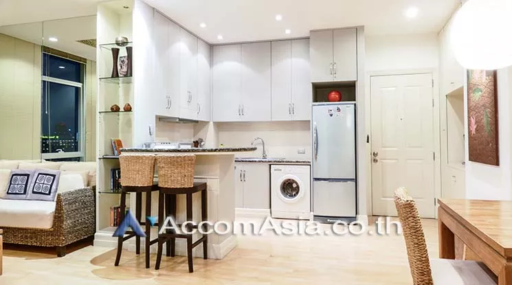  1 Bedroom  Condominium For Sale in Charoennakorn, Bangkok  near BTS Krung Thon Buri (AA17779)