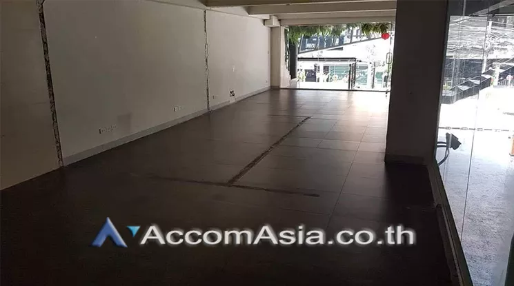  Blue Chips Thonglor Office space  for Rent BTS Thong Lo in Sukhumvit Bangkok