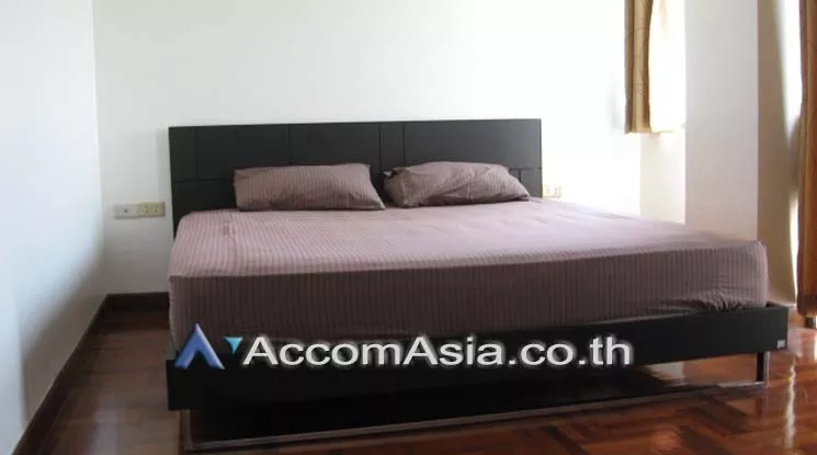  4 Bedrooms  Condominium For Rent in Sukhumvit, Bangkok  near BTS Phra khanong (AA17789)