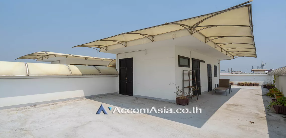 4  3 br Townhouse For Rent in Sukhumvit ,Bangkok BTS Phra khanong AA17790