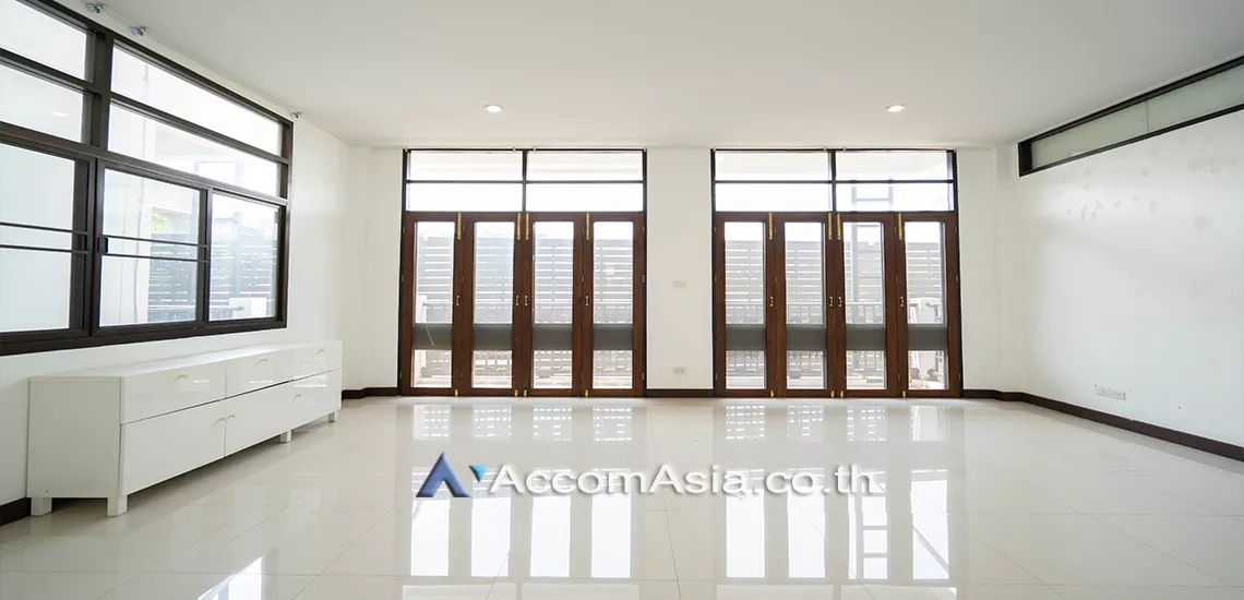 6  3 br Townhouse For Rent in Sukhumvit ,Bangkok BTS Phra khanong AA17790