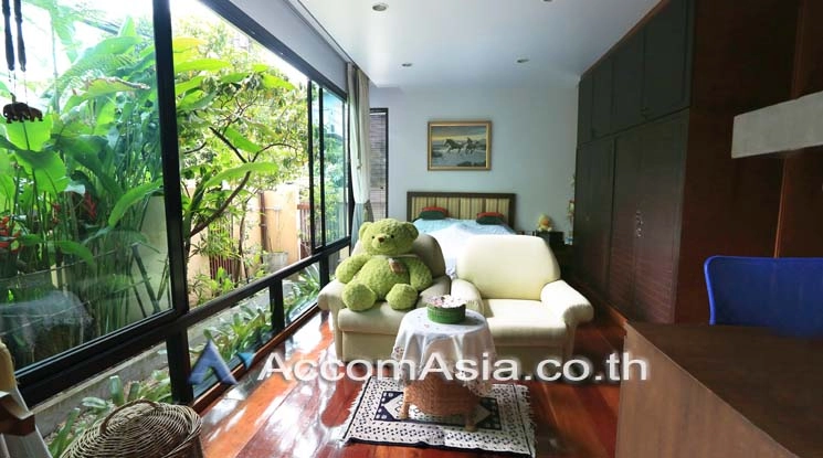 10  3 br House For Sale in Sukhumvit ,Bangkok BTS Ekkamai AA17800
