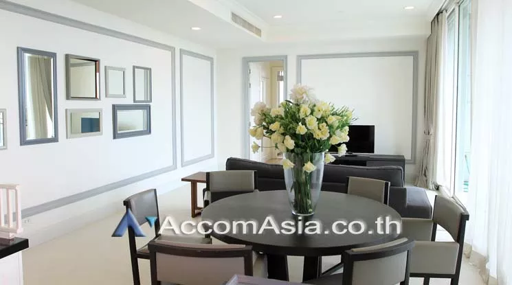  Royce Private Residences Condominium  2 Bedroom for Rent BTS Phrom Phong in Sukhumvit Bangkok