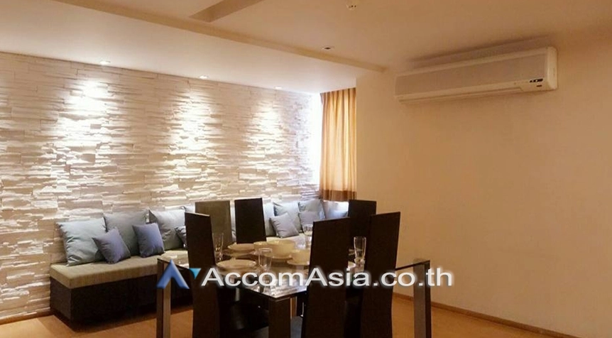 unit 3 Bedrooms  Condominium For Rent in Sukhumvit, Bangkok  near BTS Ekkamai (AA17812)