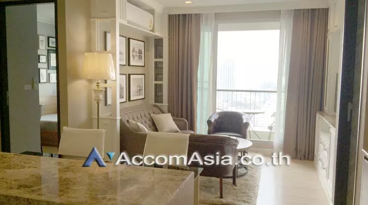  2 Bedrooms  Condominium For Rent in Sathorn, Bangkok  near BTS Saphan Taksin (AA17820)