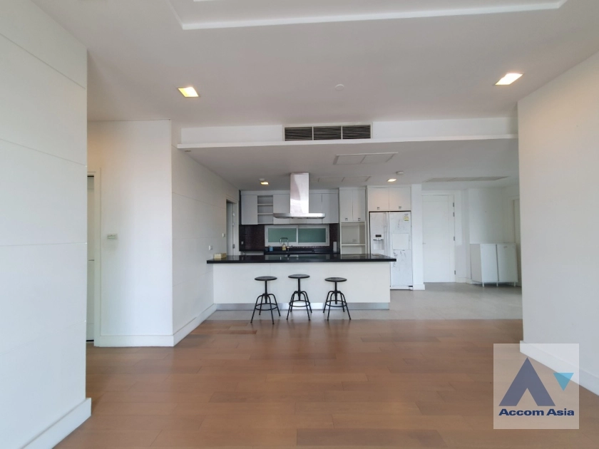Duplex Condo, Penthouse condominium for sale in Sukhumvit at Wind Sukhumvit 23, Bangkok Code AA17825