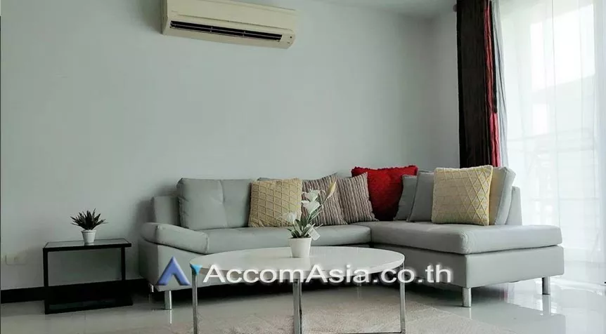  3 Bedrooms  Condominium For Rent in Sukhumvit, Bangkok  near BTS Ekkamai (AA17832)