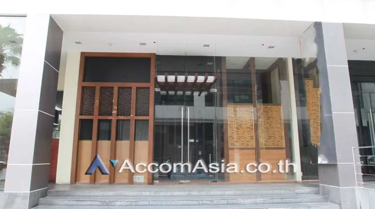 Split-type Air |  The Elegantly Residence Apartment  for Rent BTS Phrom Phong in Sukhumvit Bangkok