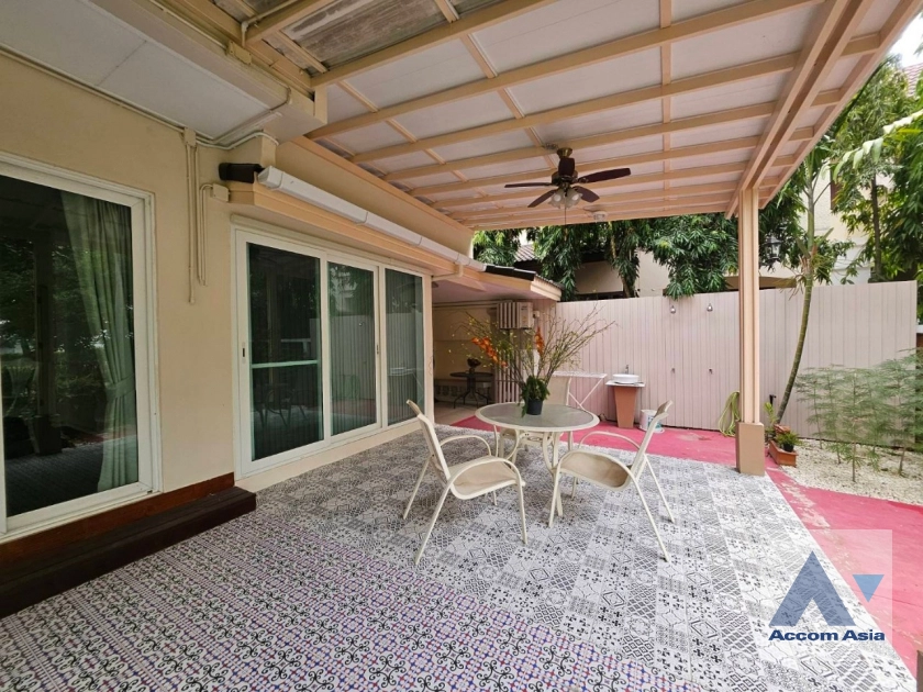 6  4 br House for rent and sale in Samutprakan ,Samutprakan BTS Bearing at Moo Baan Ladawan Srinakarin 50204