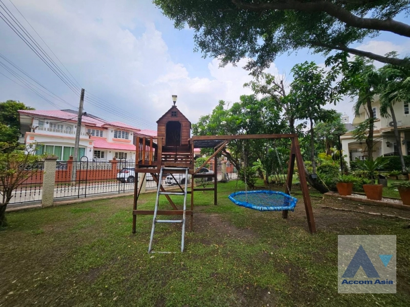 9  4 br House for rent and sale in Samutprakan ,Samutprakan BTS Bearing at Moo Baan Ladawan Srinakarin 50204