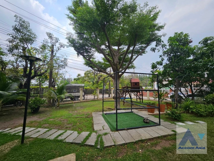 10  4 br House for rent and sale in Samutprakan ,Samutprakan BTS Bearing at Moo Baan Ladawan Srinakarin 50204