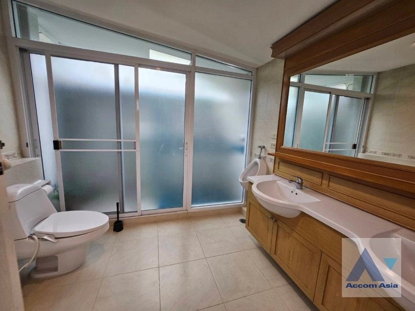 32  4 br House for rent and sale in Samutprakan ,Samutprakan BTS Bearing at Moo Baan Ladawan Srinakarin 50204