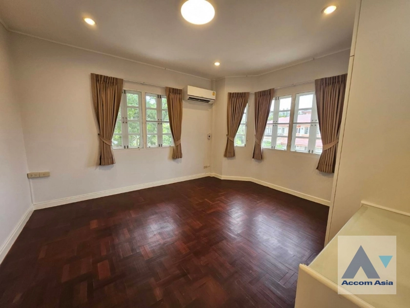22  4 br House for rent and sale in Samutprakan ,Samutprakan BTS Bearing at Moo Baan Ladawan Srinakarin 50204